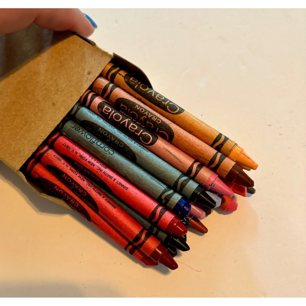 Crayola Vintage 48 Count Crayons No. 48 Binney & Smith Multi-Color Art Supplies